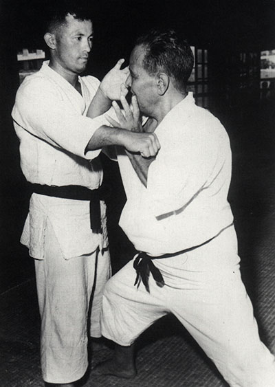 Bunbu Ryo Do: The Way of The Karate Martial Scholar